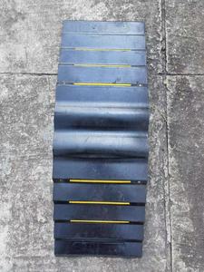 Fie Protection Pipe Two Channel Channel Cat Eye Reflectors CE Hose and <strong>Cable</strong> Bridge <strong>Ramp</strong>, 2-Channel Hose Protector
