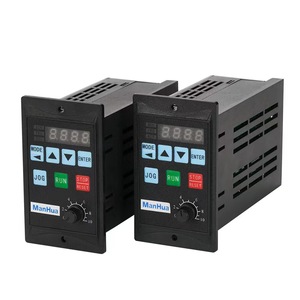 ManHua 7.5kW 380V AC VFD Controlador de motor trifásico 24 horas uno a uno Entrada monofásica Tipo de carga vectorial Unidad de frecuencia variable