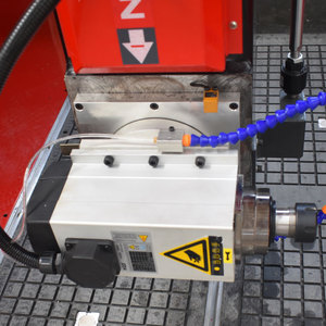 Jinan 4 y 5 ejes CNC Router 3D EPS Espuma y madera Máquina de corte automatizada - Product Image 3