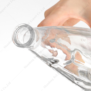 定制火石金字塔形玻璃瓶500毫升750毫升水瓶玻璃伏特加朗姆酒杜松子酒瓶玻璃包装容器出售