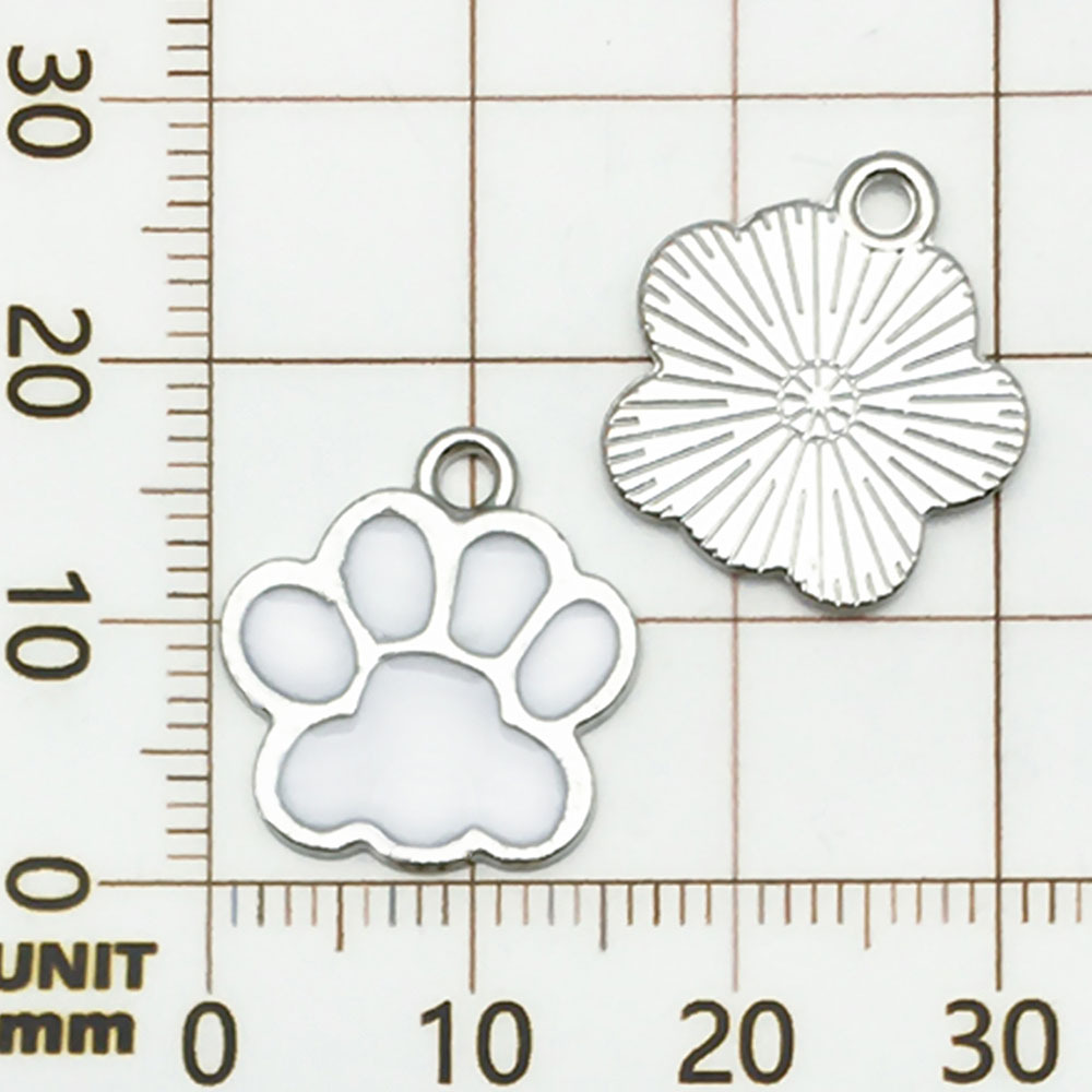 One white, oil-dripping cat paw print - 1.2g - 17*18mm - 12072