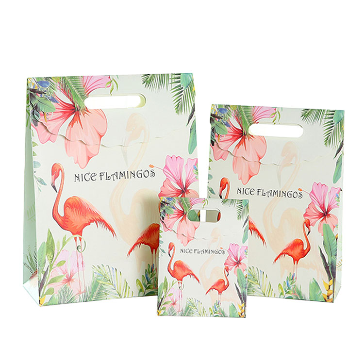 定制时尚奢华礼品袋纸质礼品袋带标志纸模切纸袋 - Product Image 3