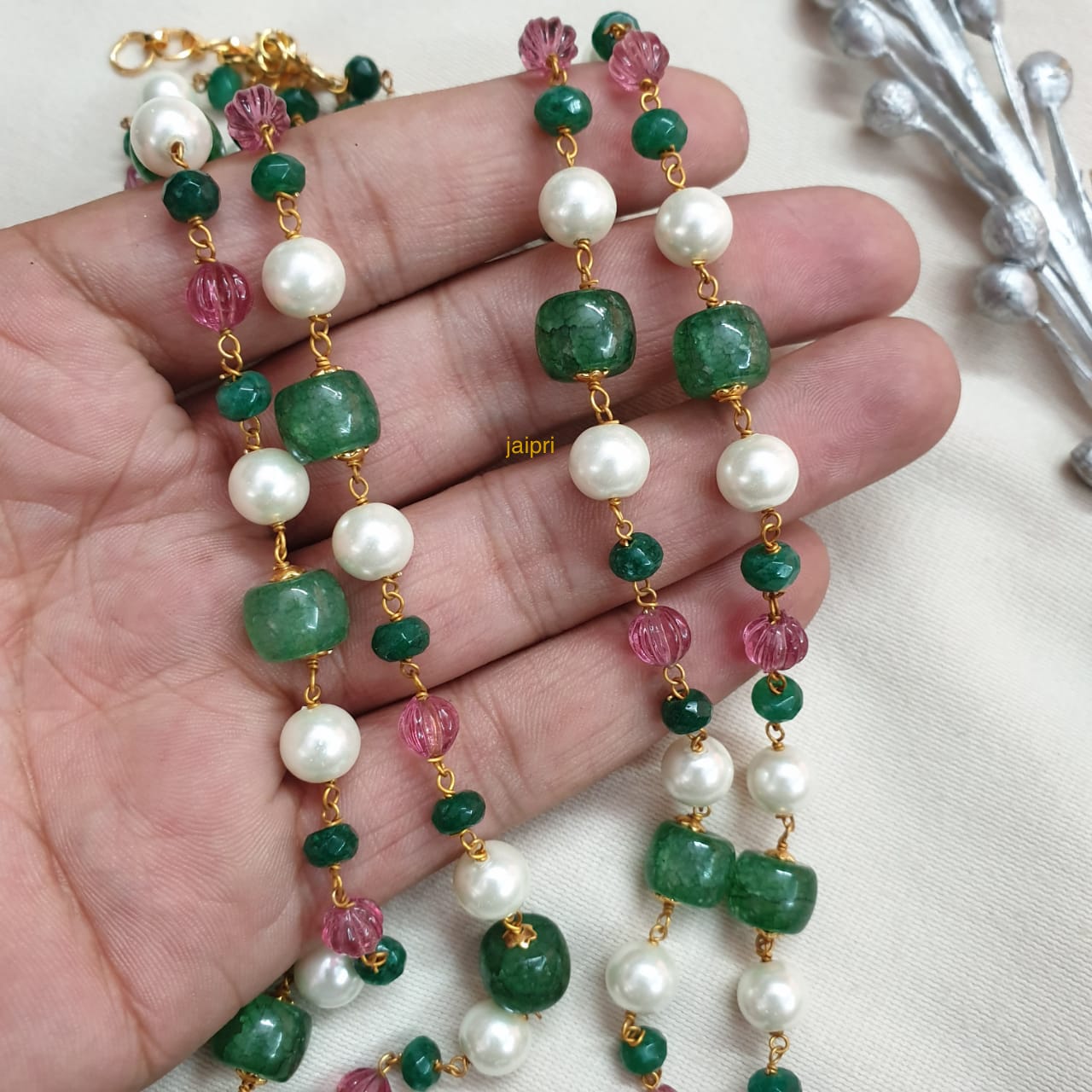 หลาย