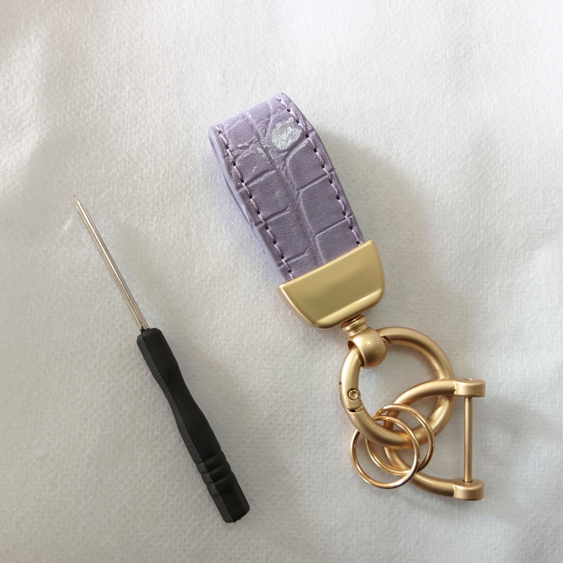 Cuir violet/Métal (Or nacré)