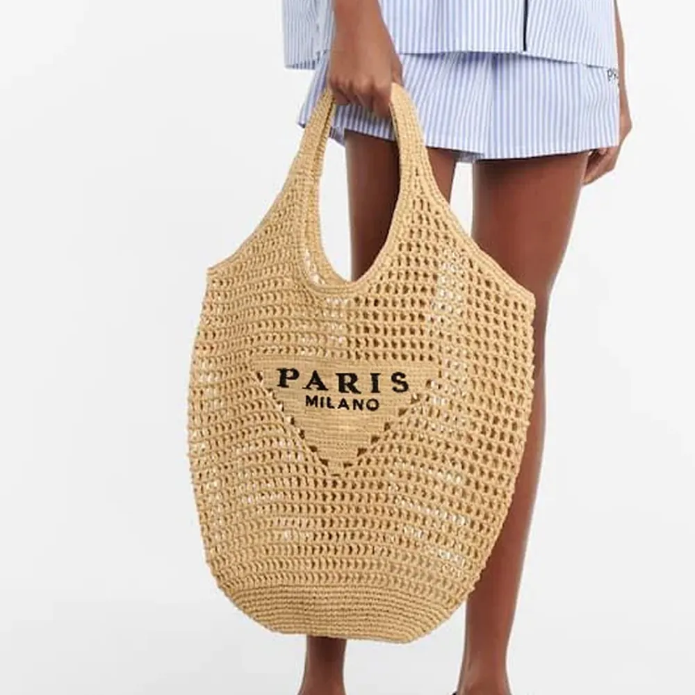 2023 Summer Beach Damen Stroh Taschen Handgemachte Taschen Stroh gewebte Damen Geldbörsen Strand Rattan Taschen Großhandel