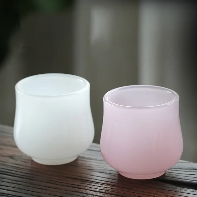 Fábrica atacado logotipo personalizado fantasia rosa branco cremoso jade opala copo de vidro para chá café copo