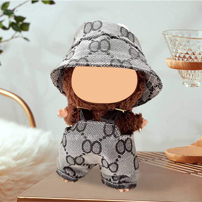 Black printed bucket hat + bib pants (without doll