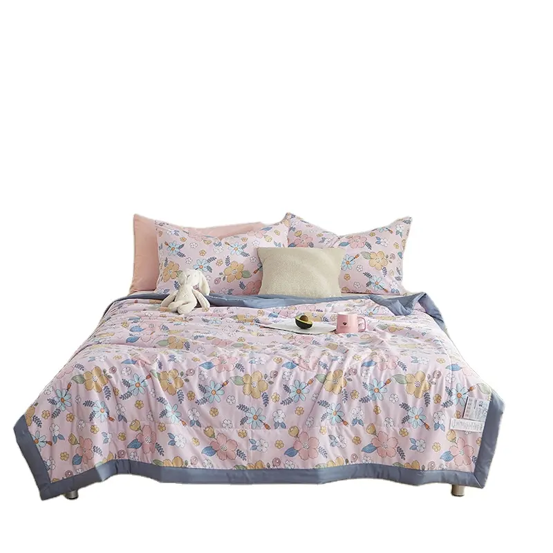 Hot Sale Cotton / Linen Quilt Sleep Well Mattress Pad Embroidery Hotel Duvet Cover