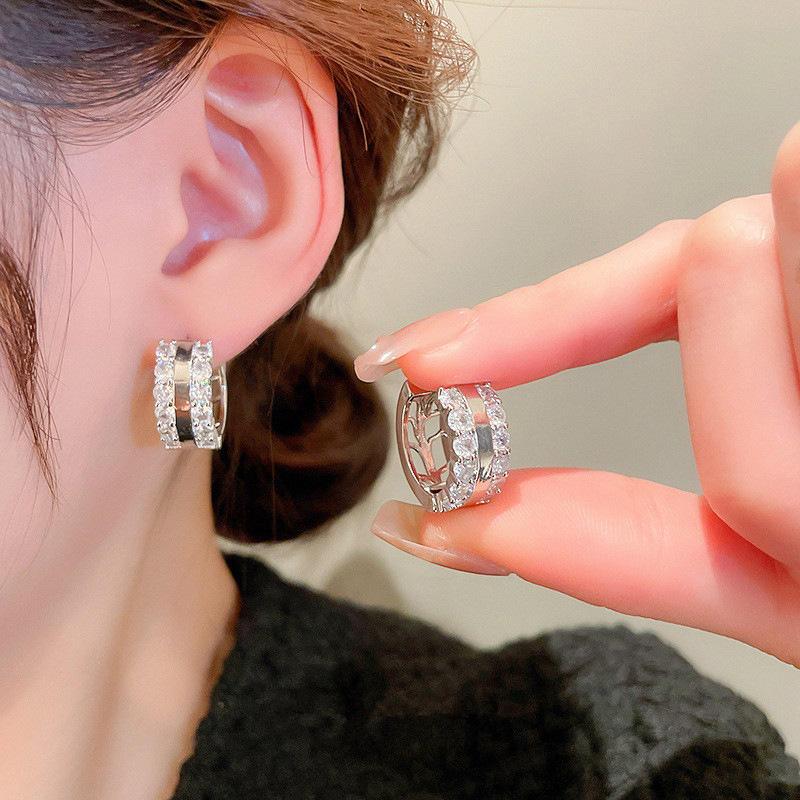 E2481 white gold