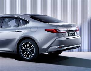 丰田凯美瑞热卖2024批发高性能汽车2.0HE汽车出口