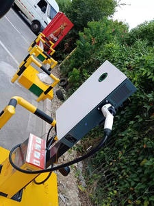 Diboev เครื่องชาร์จรถยนต์ไฟฟ้าแบบปรับได้ IP65สถานีชาร์จ EV สำหรับวอลโว่ XC40 X8 VW Type 3 7 Days Home CE