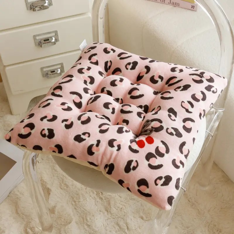 Warm Plush - เชอร์รี่พิมพ์ลายเสือดาวสีชมพู