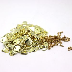 优质钢五金衣架，带金色粗线小三角钩和素面画挂系统 - Product Image 4