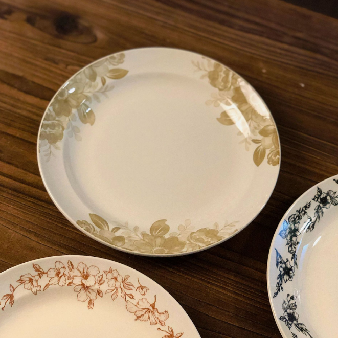 สีเหลือง