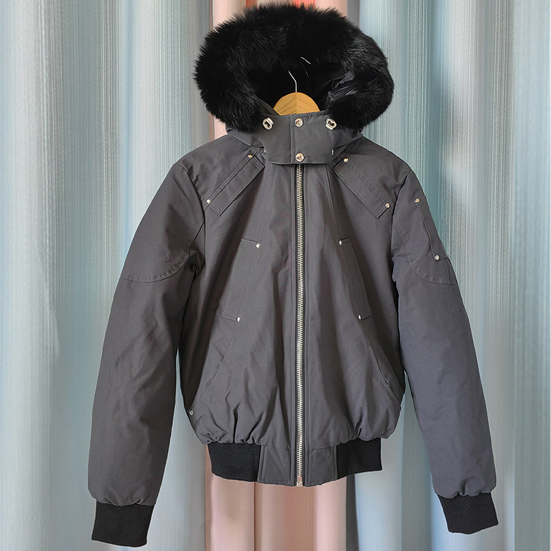 Grey-Black Fur