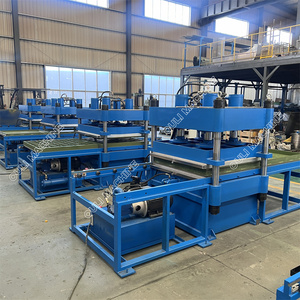 Geri dönüşümlü lastik granülleri benimseyen Epdm zemin kilidi kauçuk karo kalıplama pres makinesi, düz desen kauçuk Mat kür makinesi - Product Image 3