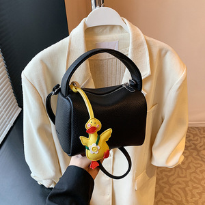 In The Spring Of 2025, A New Korean-style Hand-held Crossbody Bag For Women Will <strong>Be</strong> Launched. It Is A Fashionable, Simple And Ca - Product Image 5