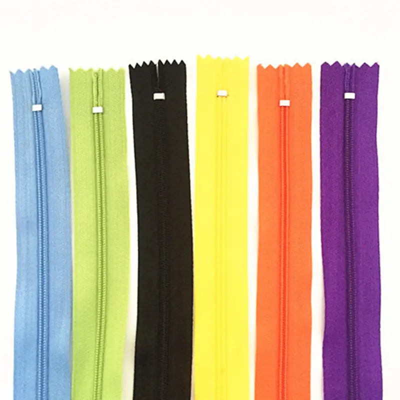 Alta calidad 10pcs 15-90cm cremalleras de nylon de bobina sastre de alcantarillado de 20 colores cremallera para bolsos de logotipo del cliente