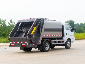 Dongfeng Tuyi 5-Cubic-Meter <strong>Compact</strong> Diesel Garbage Truck 4x2 Drive Compression-Type Manual Transmission Compactor Pump System - Product Image 5
