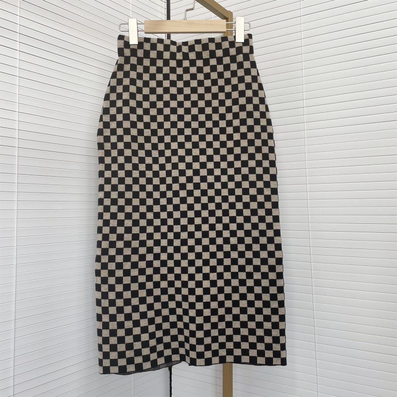Women's Midi-length Fitness Autumn and Winter Plaid knitted skirt Knitwear High Stretch Girls Skirts