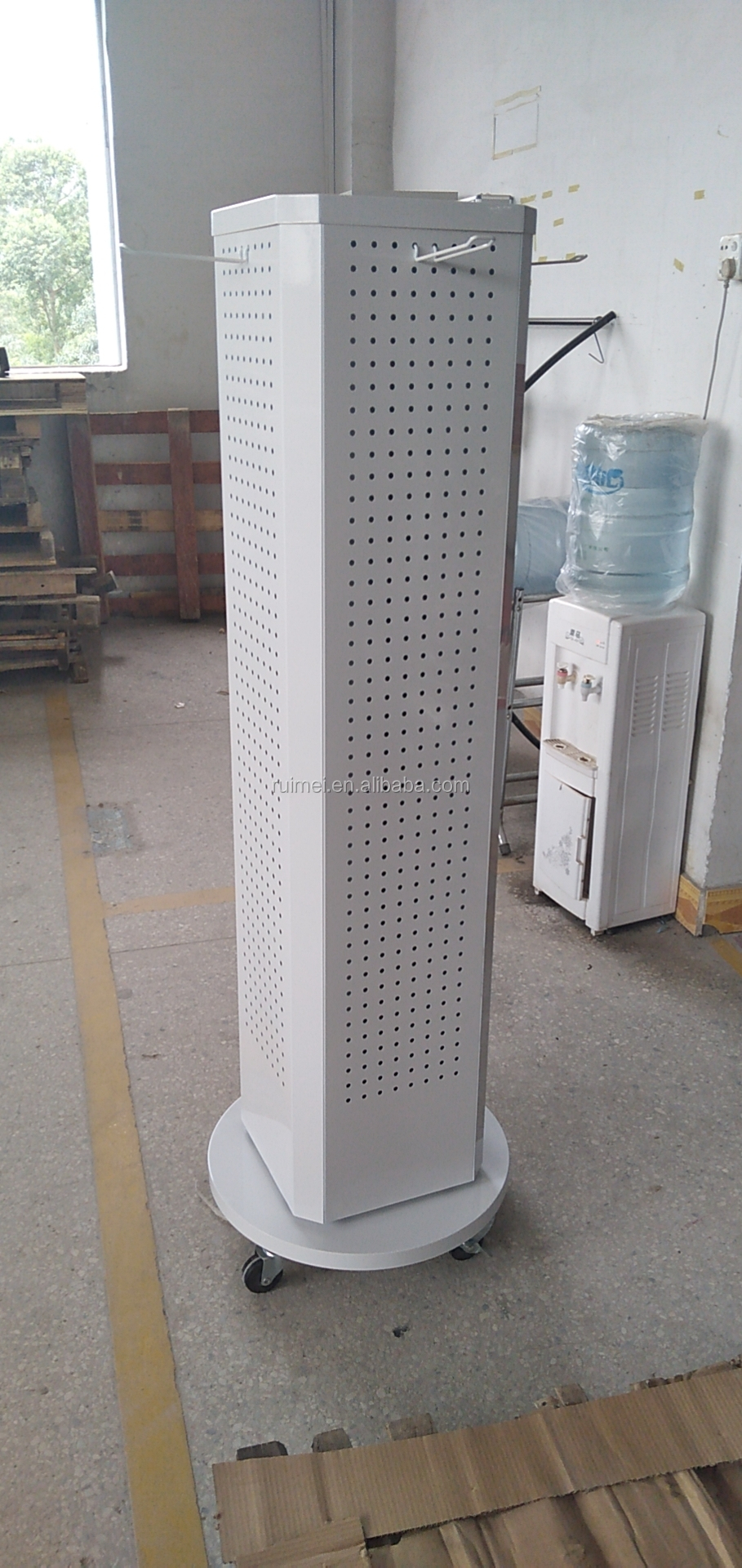 pegboard rack 3
