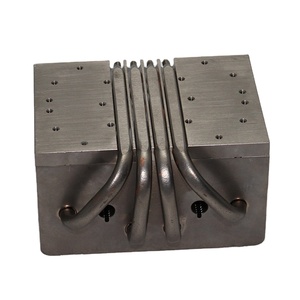 Factory Black Anodized IC PCB Amplifier Processor <strong>70</strong> W *11 H *180 L Mm China ISO 6063 Aluminum Profile Custom Design <strong>Heatsink</strong>