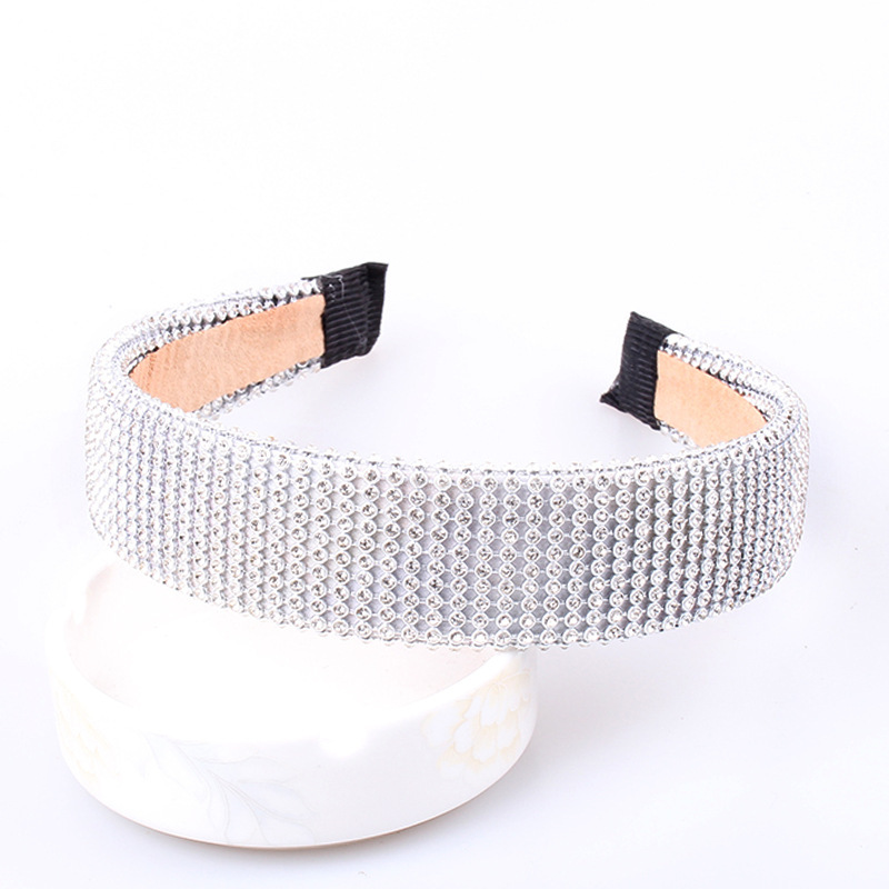 3.5cm wide silver