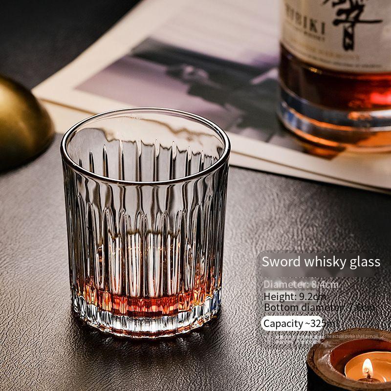 Vaso de whisky con diseño de espada - 325ml