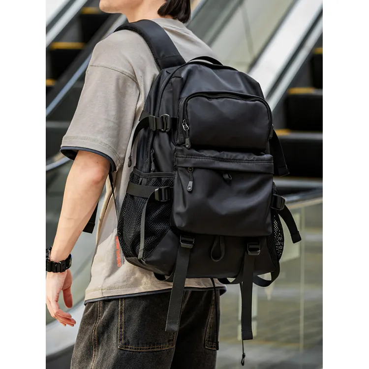 Mochila para ordenador portátil OEM personalizada a la moda de estilo japonés mochila para hombre antirrobo impermeable mochila fresca de gran capacidad para la escuela