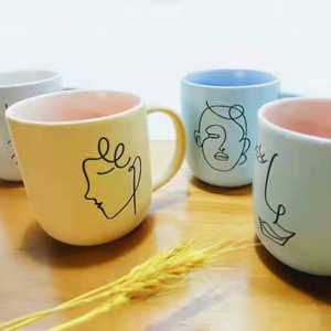 ストーンウェアコーヒーマグシンプルなスタイルモダンで人気のホットセールラインアート18オンスかわいいセラミックマグティー
