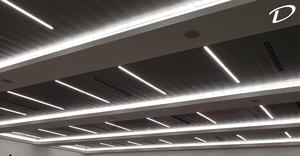 表面<span class=keywords><strong>LED</strong></span>ストリップライトプロファイルディフューザーPCカバー付きアルミニウムチャンネル押し出し<span class=keywords><strong>LED</strong></span>アルミニウムプロファイル