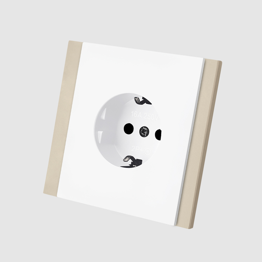 1 Schuko Socket White