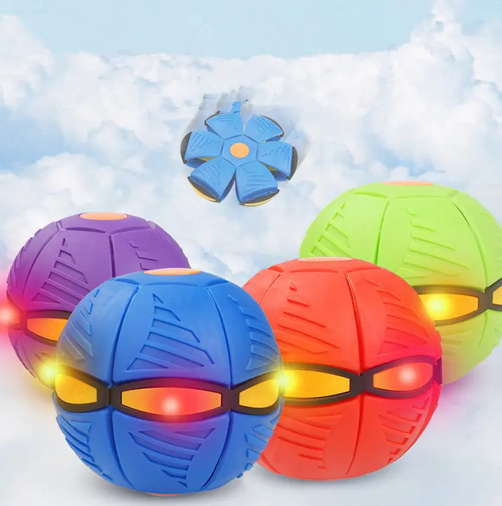 UFO disco volante sfera magica 3 e 6 luci luminoso giocattolo interattivo per gli sport all'aria aperta