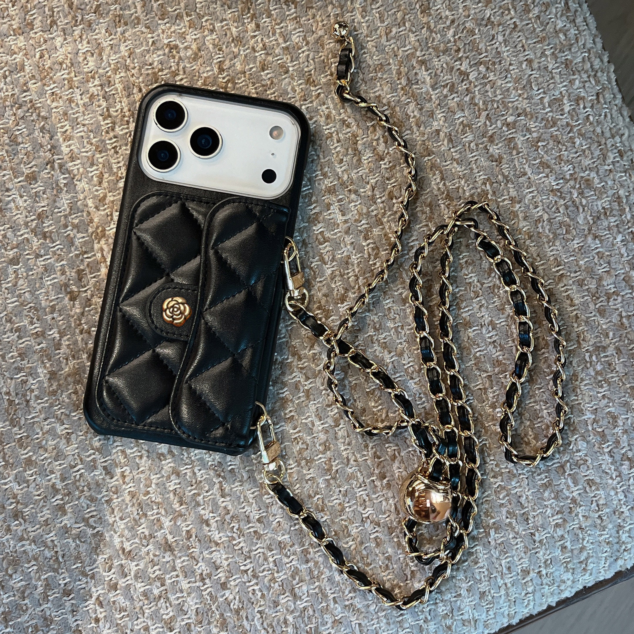 Marque noire + C