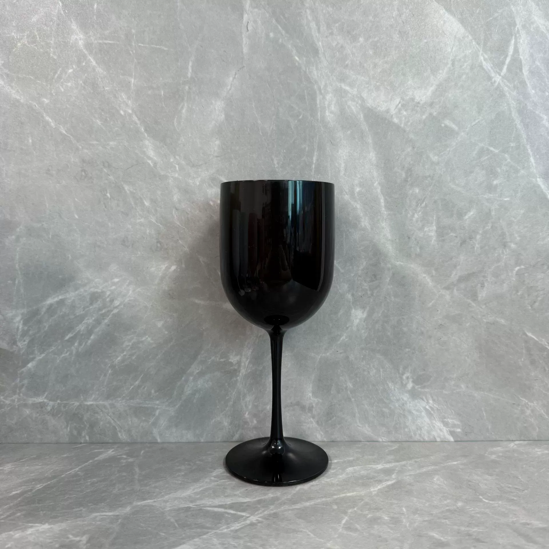 Black without logo