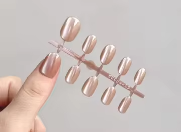 nude+ tail light brown