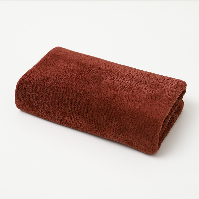 สีน้ำตาล