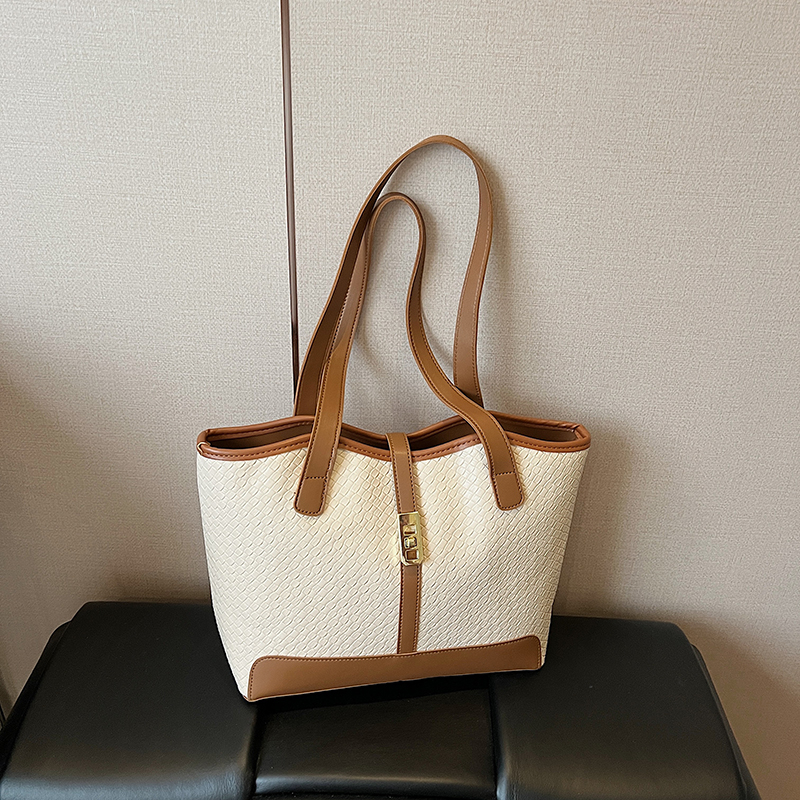 กระเป๋าโท้ท PU ขนาด 3-36*12*25 ซม.