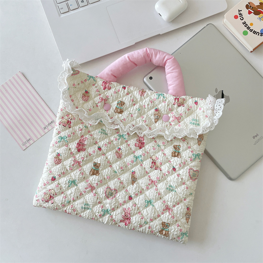 Lace pastry
