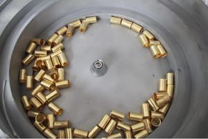 Tuerca de tornillo giratorio máquina de embalaje de conteo automático piezas verticales máquina de clasificación y embalaje cuantitativa - Product Image 2