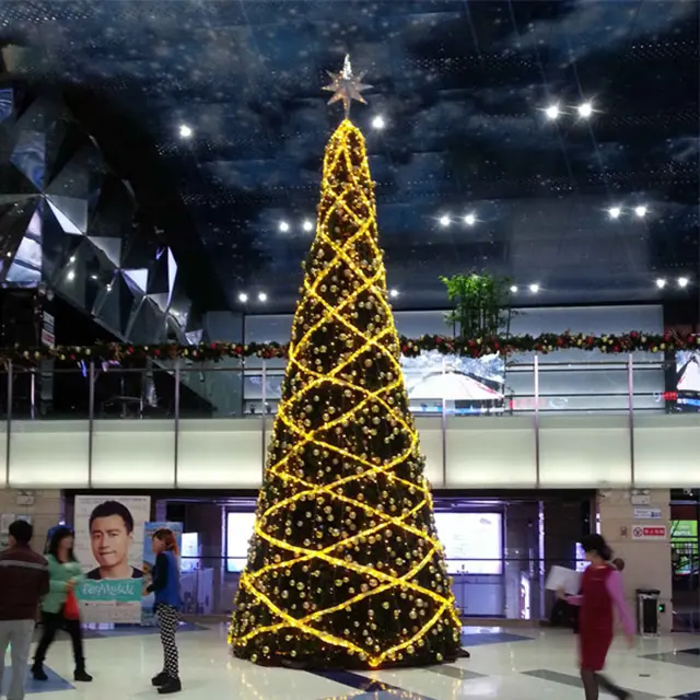 Albero di natale con illuminazione gigante da 18 piedi, albero di natale artificiale a Led bianco