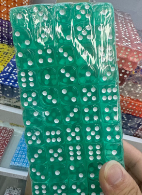Paillettes turquoise 16 mm