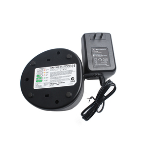 モトローラGP2000GP2000S SP66 GP2100 CP125 VL130 GP020 GP2150AXシリーズ用PMTN4086Aデスクトップ充電器インターホンアダプター - Product Image 4