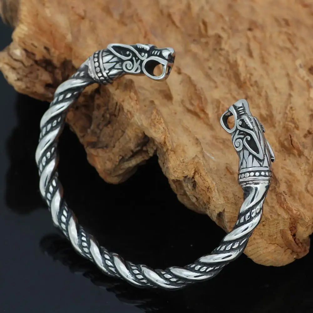 Nueva llegada Vintage para hombre de titanio de acero de alambre de dragón de plata Viking pulsera hombres