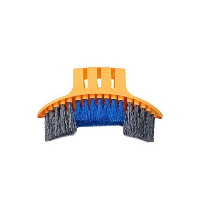 Brosse à pneus