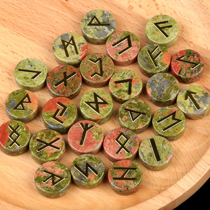 25 piezas de piedra verde flor.