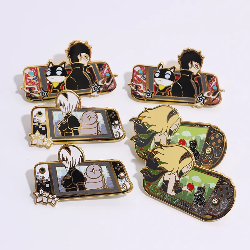 Vigreat One Piece Anime Emaille Pins Benutzer definierte Cartoon Medaillen Design Metallstifte Logo