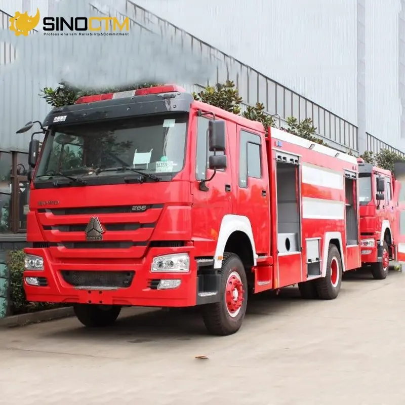 Mousse de Sinotruk et camion de lutte contre l'incendie de réservoir d'eau 5000L 8000L camion de lutte contre l'incendie