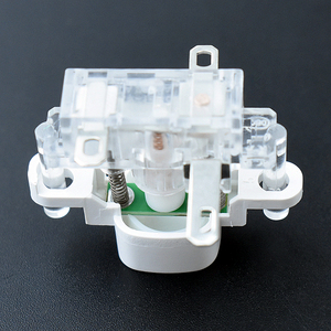 Interruttore a pulsante per presa multipla multifunzione Plug-in per uso domestico - Product Image 3