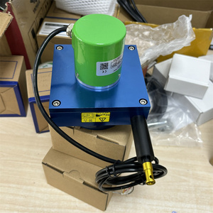Sensor de desplazamiento de cable de extracción de salida de 0-10V 4000mm 24VDC - Product Image 4